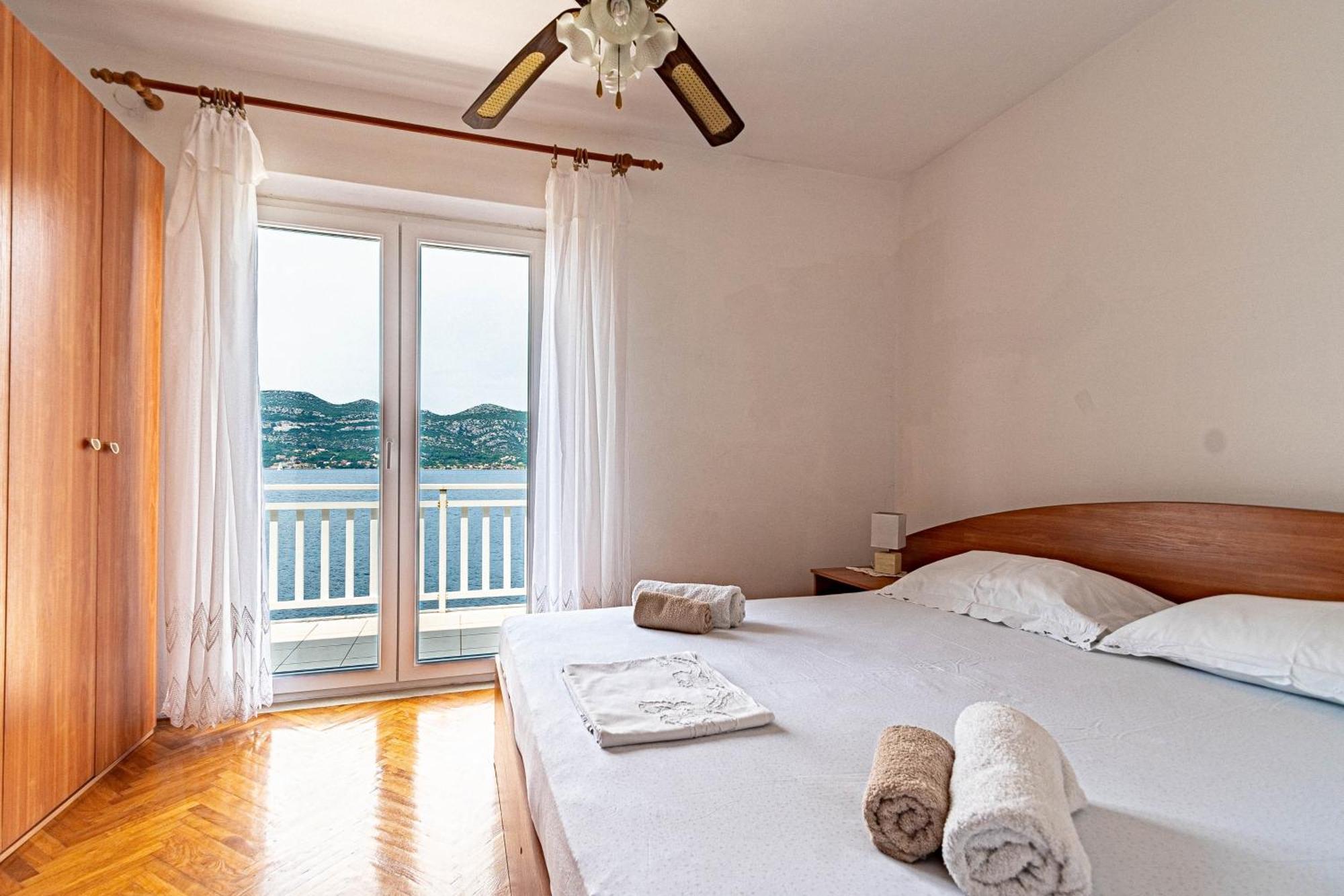 Apartments By The Sea Tri Zala, Korcula - 9237 Zrnovo Rum bild